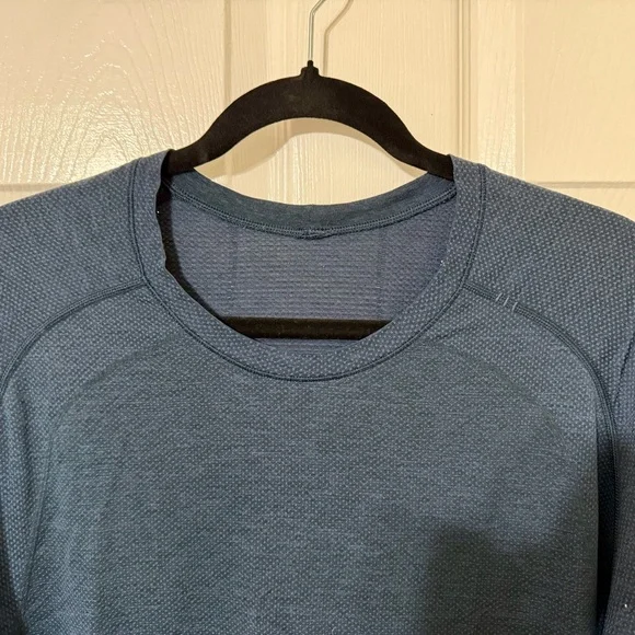 Lululemon Metal Vent Tech Long Sleeve 2.0 - Picture 2 of 5